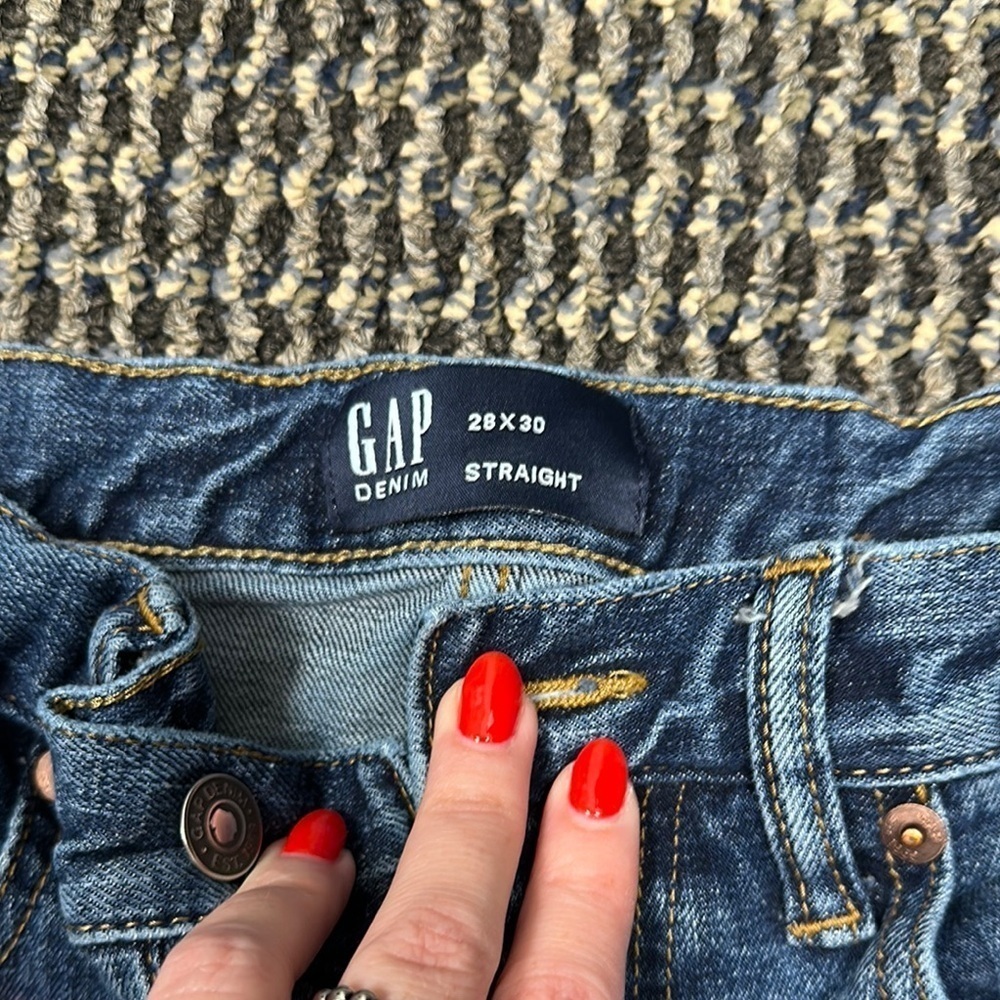 Women's Gap Straight Leg Jeans - Picture 2 of 6